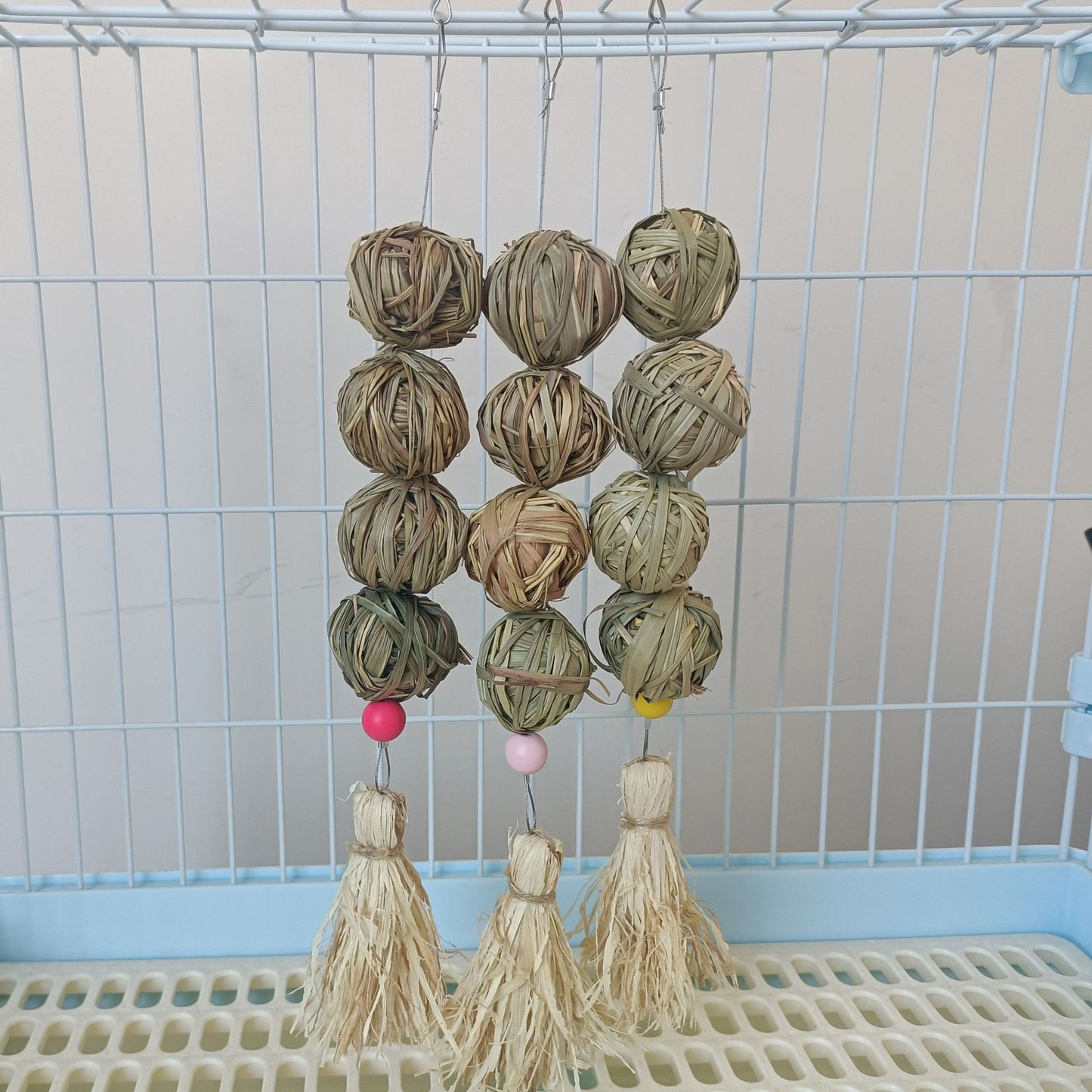 Pet Lapin Toy Natural Straw Ball Hanging String