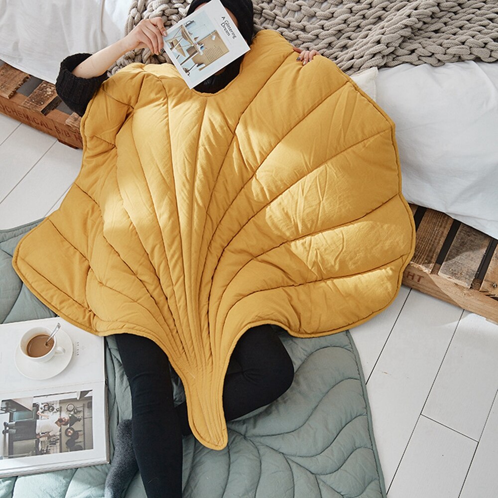 Soft Dog Leaf Shape Bed Mat